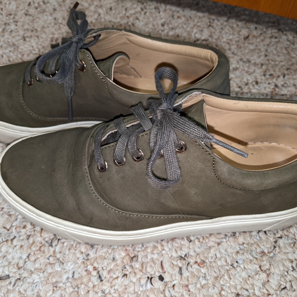 Nisolo Elayna Sneaker, Moss